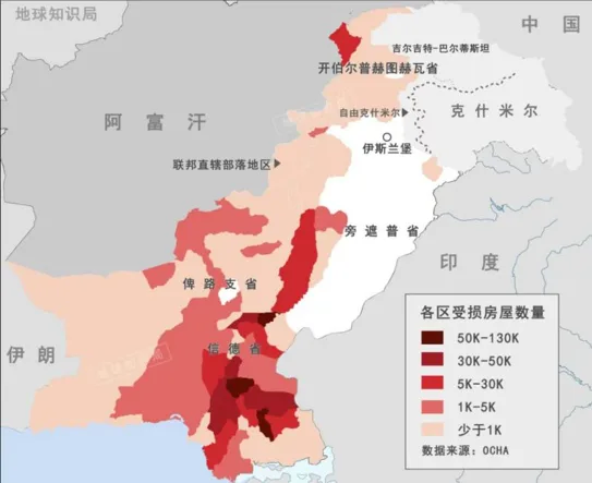 巴基斯坦地图按颜色深浅标示各省受损房屋数量，信德省南部和俾路支省东部颜色最深，对应5万至13万户受损